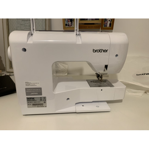 Brother innovis F440E